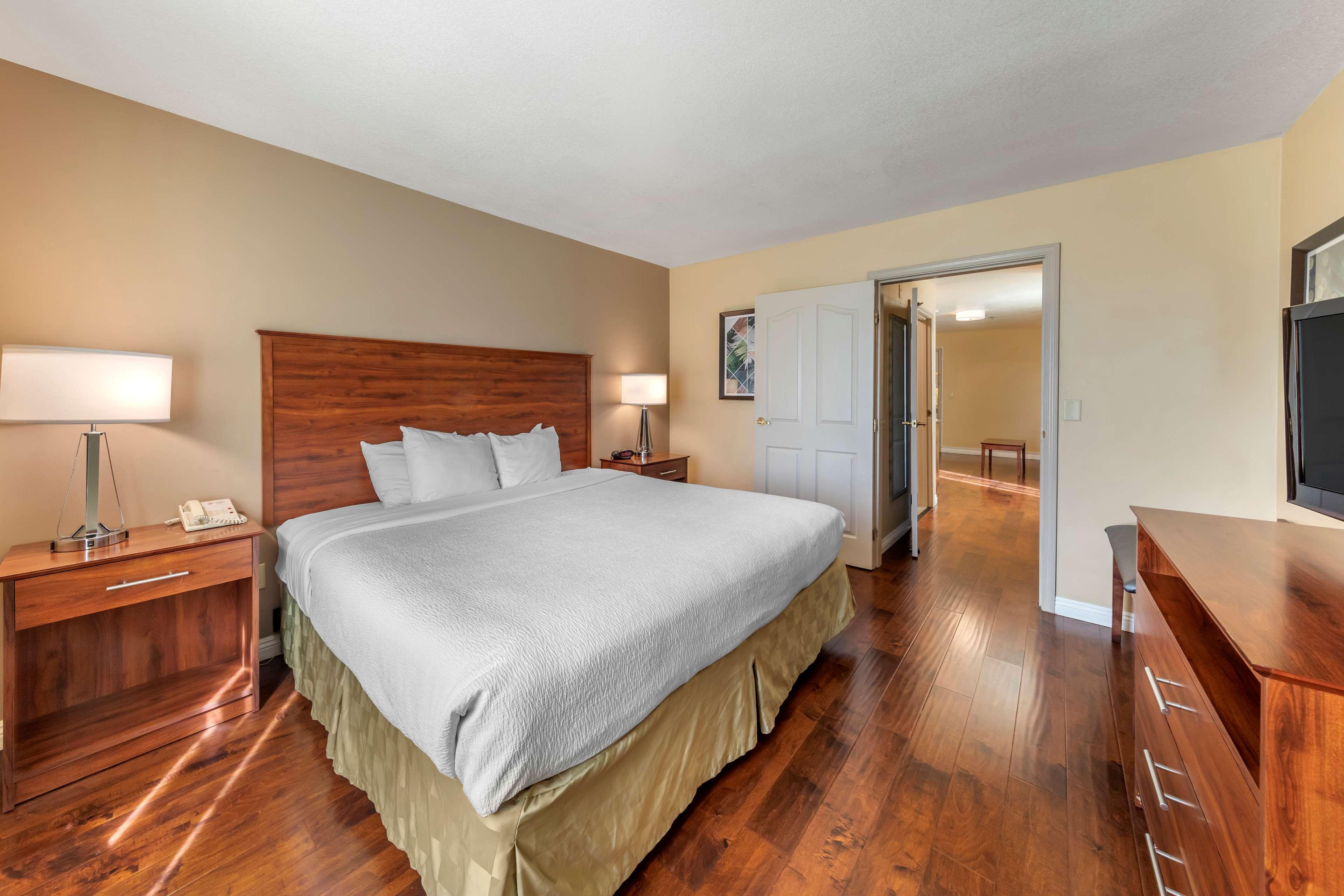 Western John Jay Inn&suites Hotel 3*