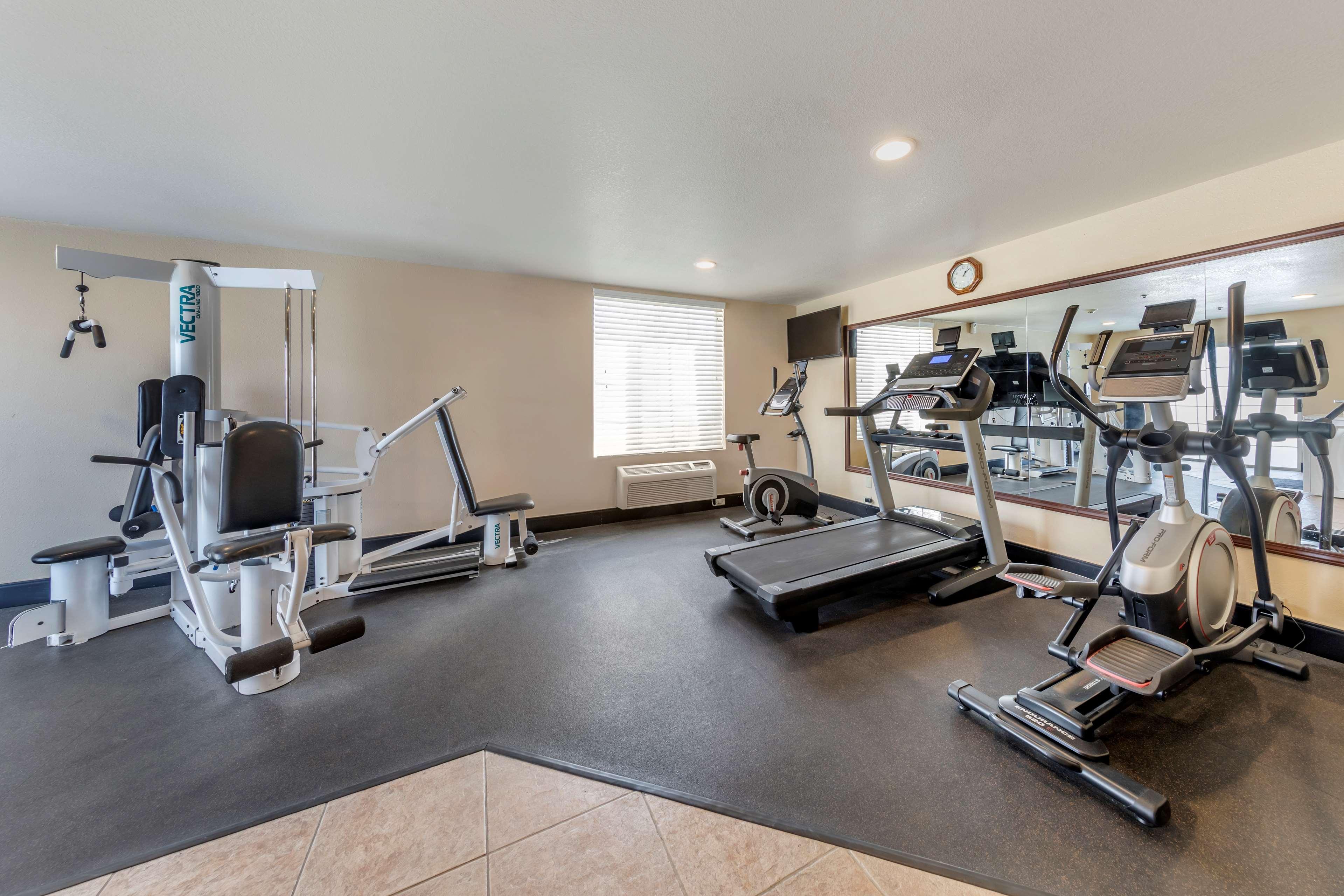 Western John Jay Inn&suites