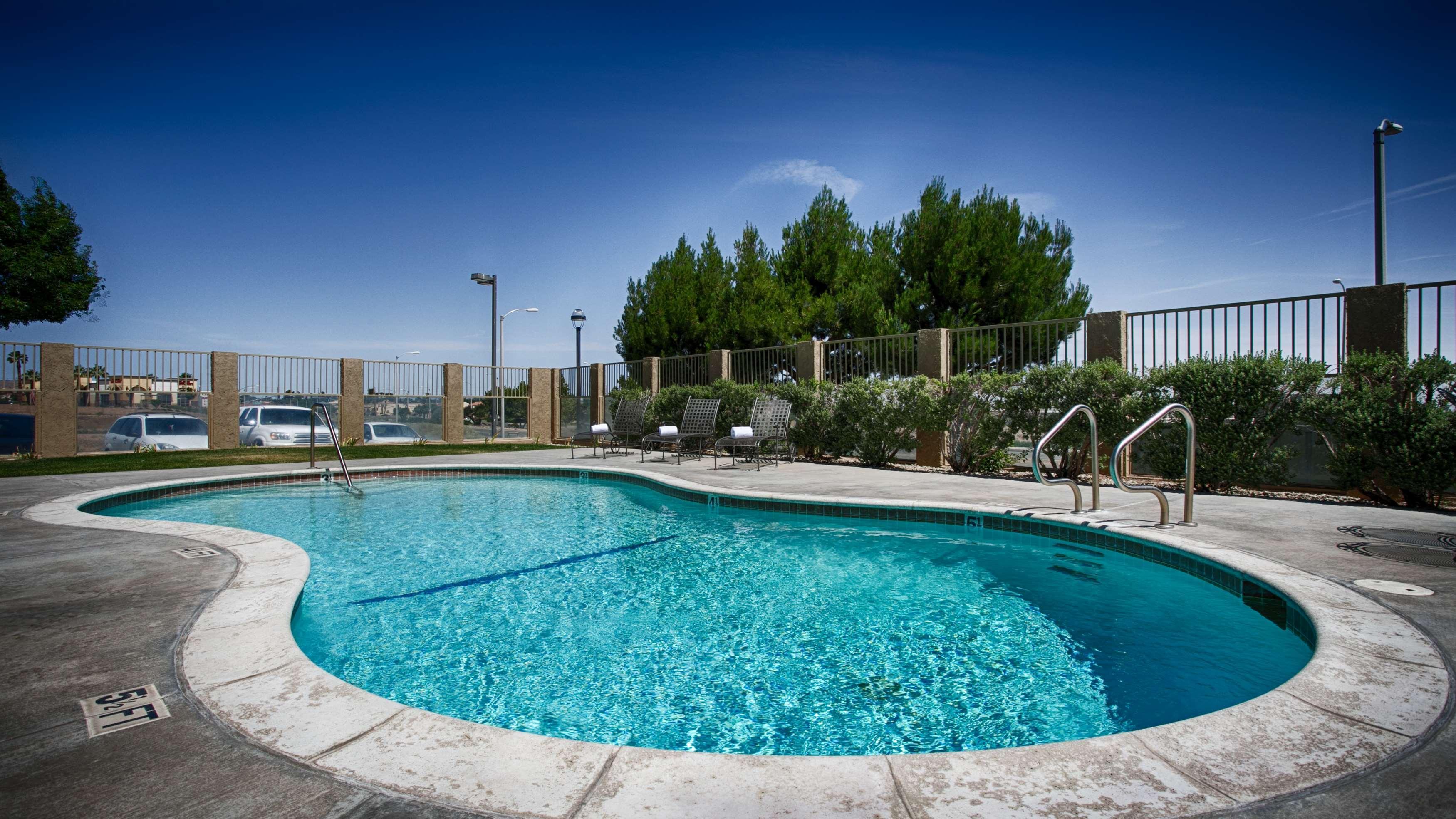 Hotel Western John Jay Inn&suites
